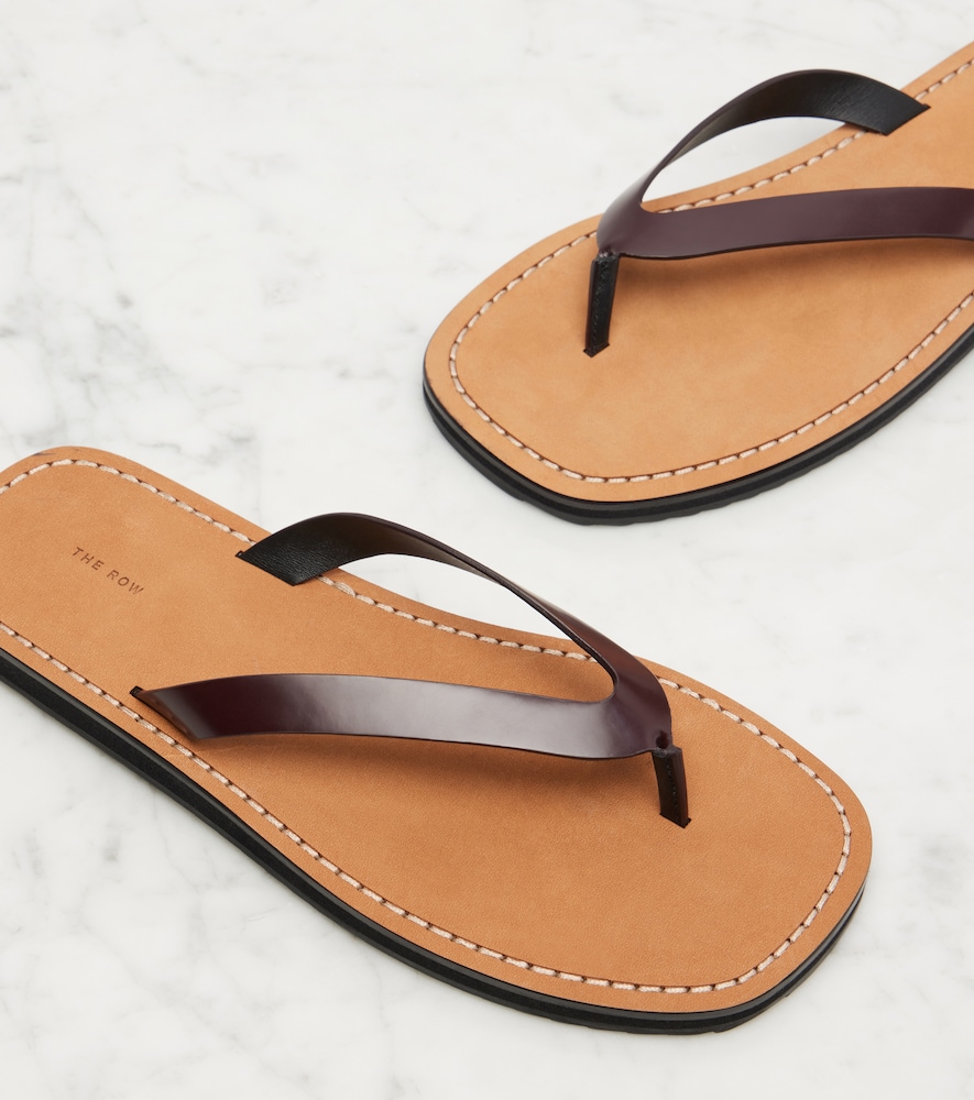 City leather thong sandals