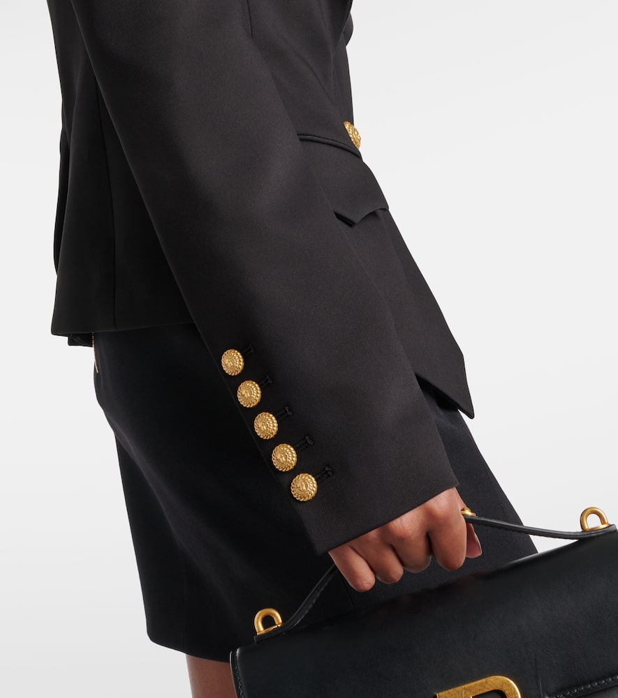 Single-breasted blazer