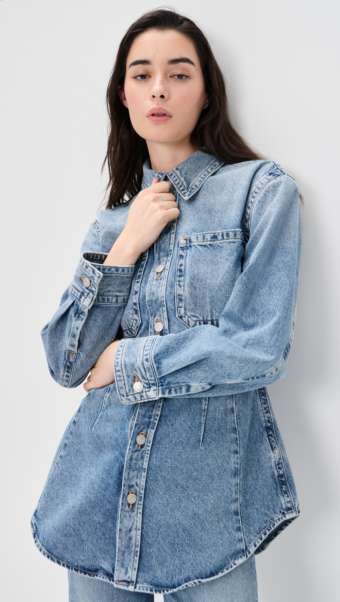 Wilma Shirt Magnify