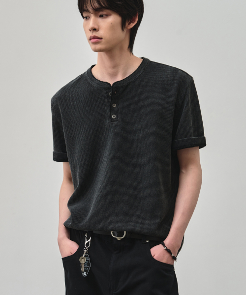 Low Washed Waffle Henley Neck Cropped Half T-Shirt