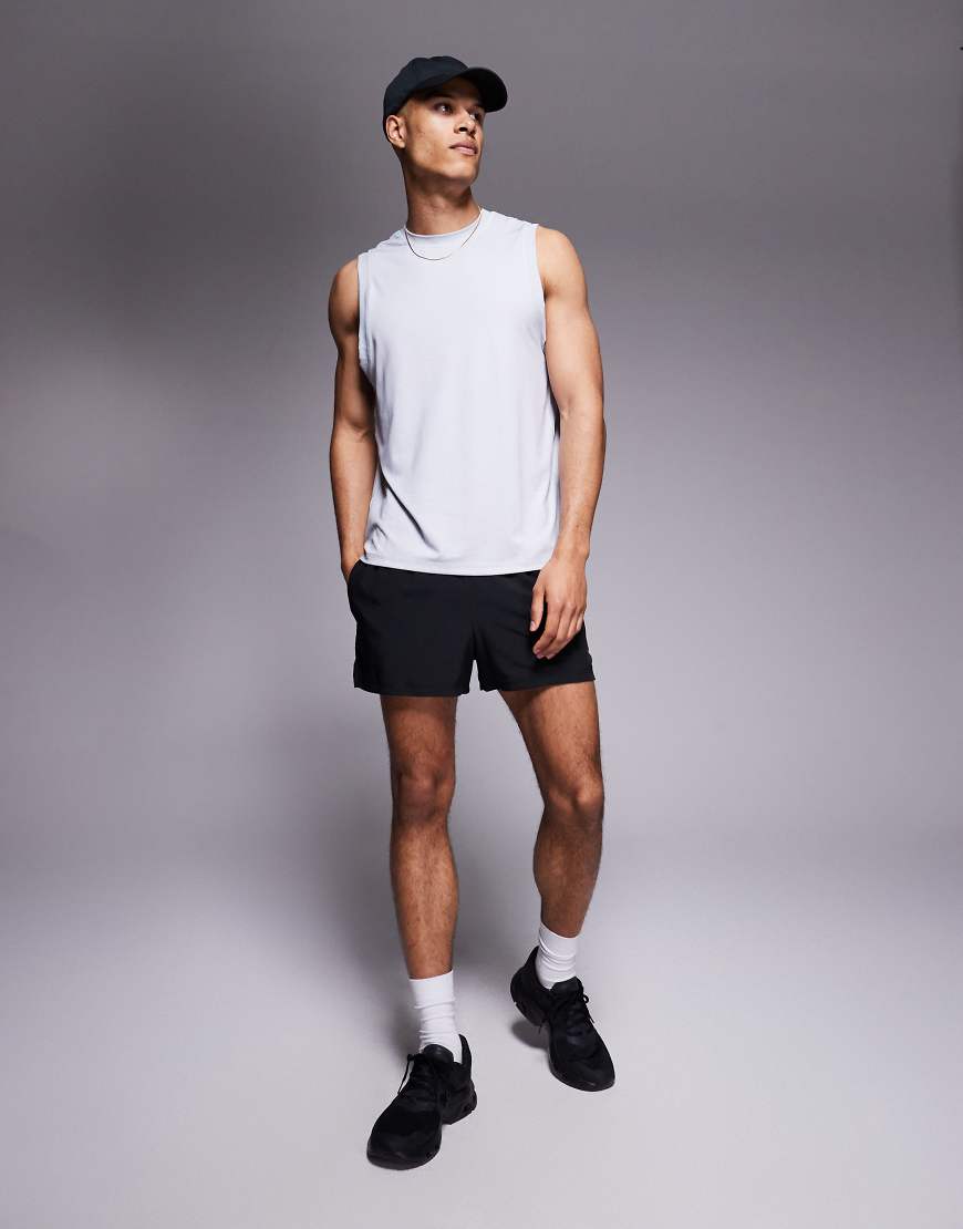 Icon 3 inch quick dry running shorts with back phone pocket in black