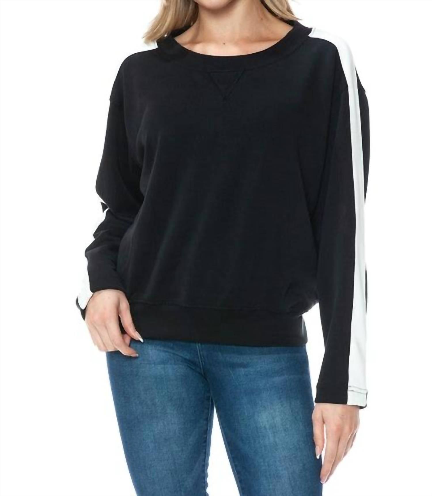 Crewneck Long Sleeve Top In Black