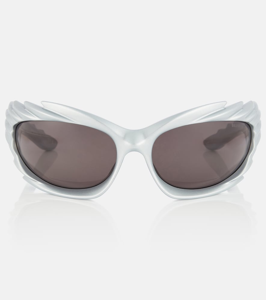 Spike oval sunglasses