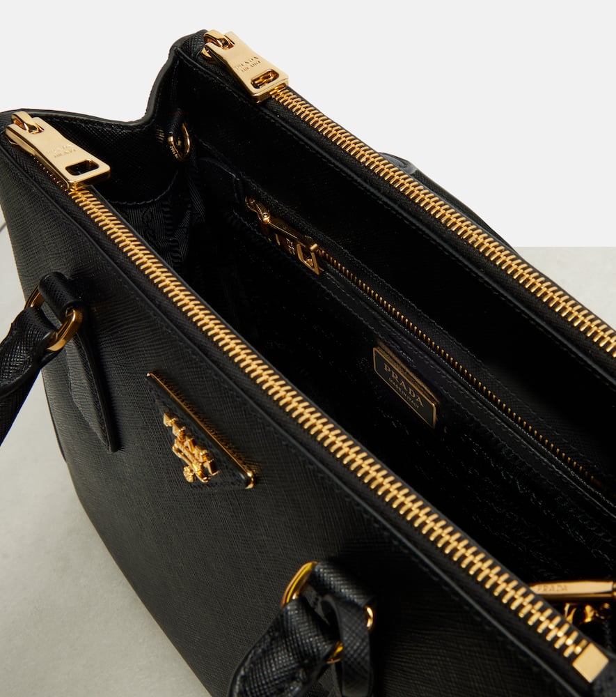 Galleria Medium Saffiano leather tote bag