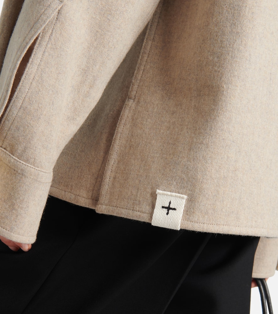 Virgin wool overshirt