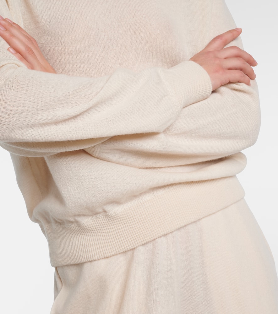 Wool and cashmere sweater