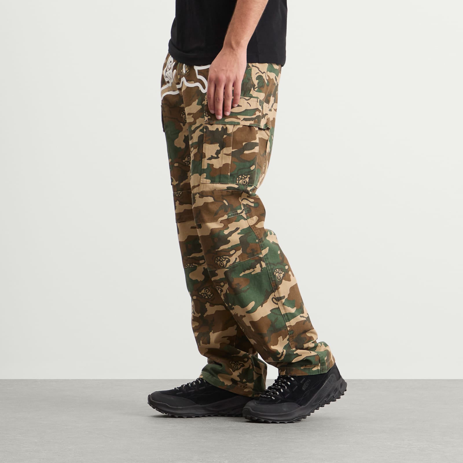 Men's Running Dog Camo Cargo Pant