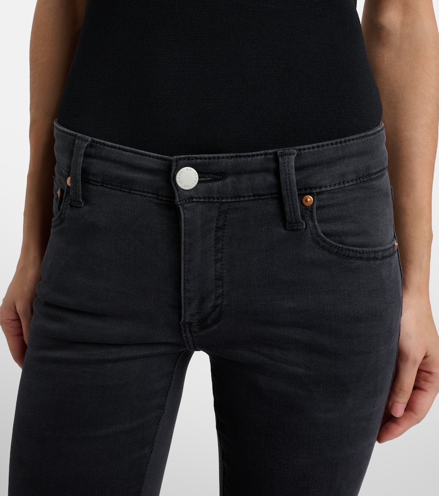 Low-rise skinny jeans