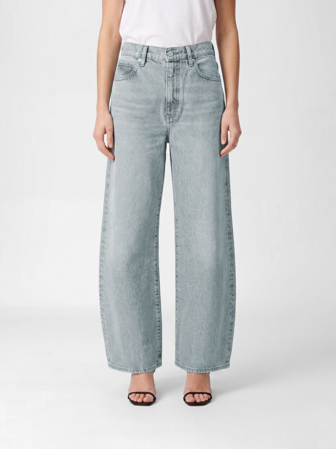 The Bow High Rise Crop Jeans in Coastal