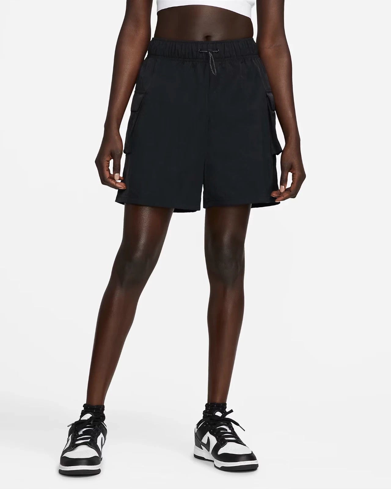 Sportswear Essential Shorts Womens Black Woven High-Waisted Cargo SRT590