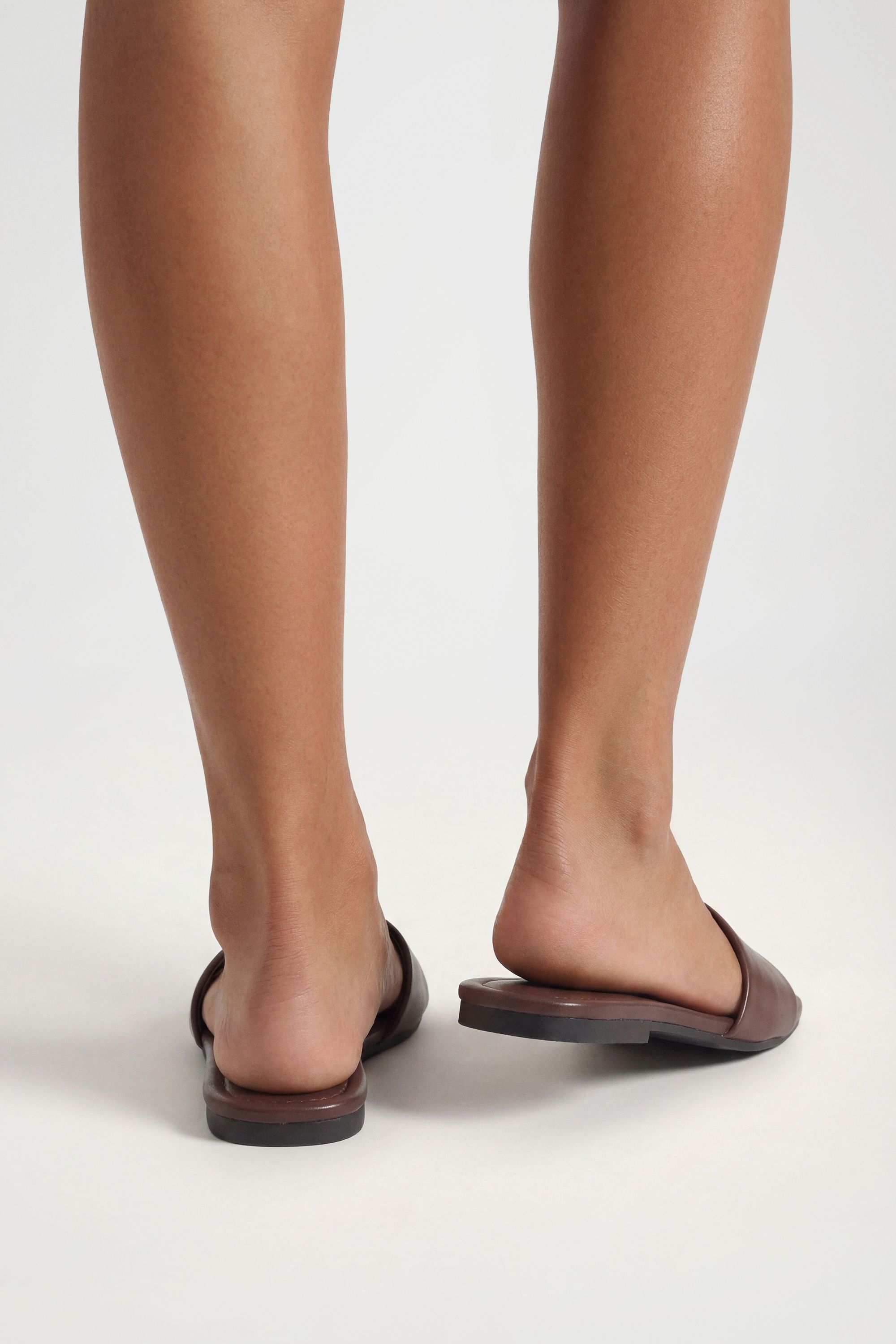 Boohoo Womens Square Toe Basic Sliders - Chocolate
