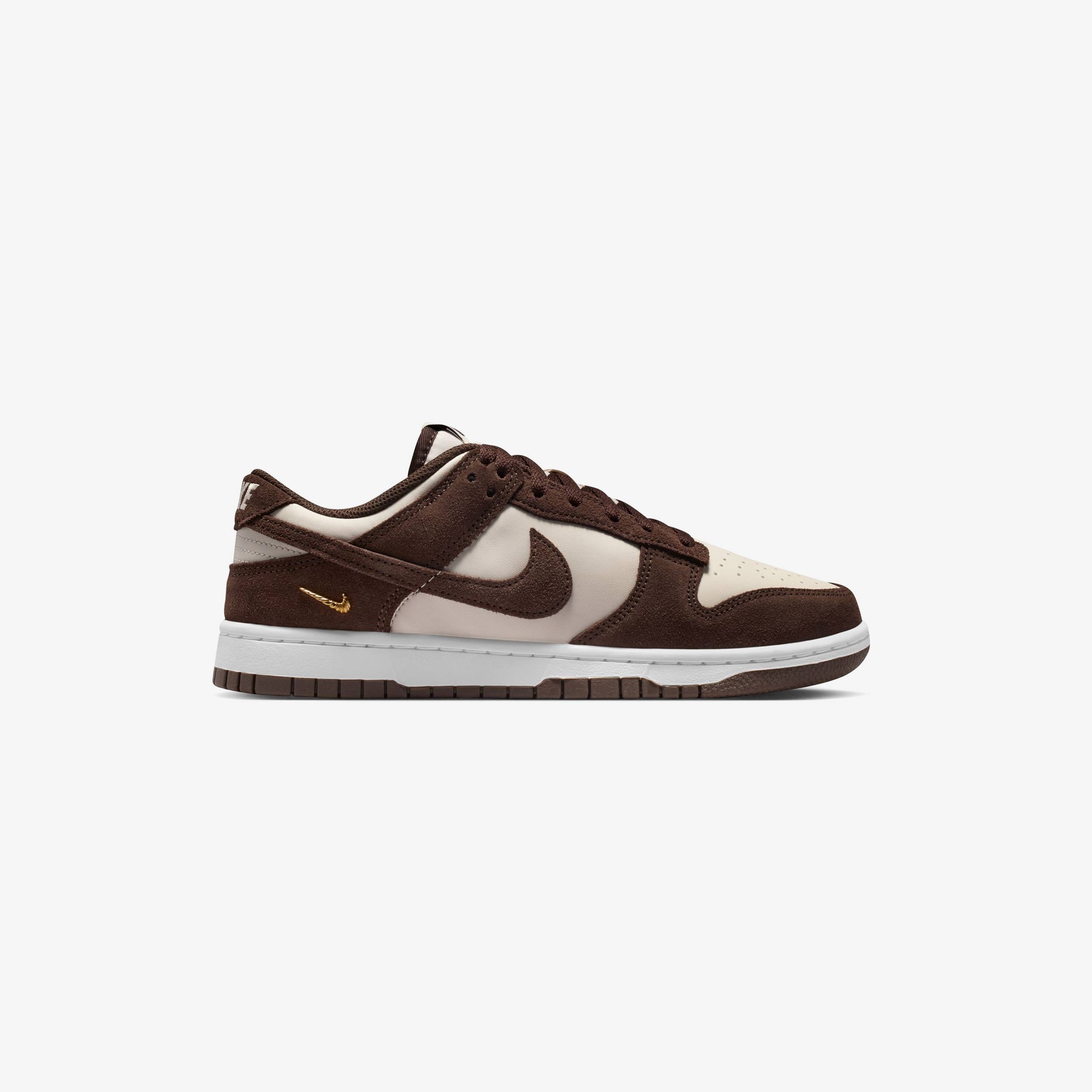 Nike | Wmns Dunk Low - LT OREWOOD BRN/BAROQUE BROWN-WHITE - female