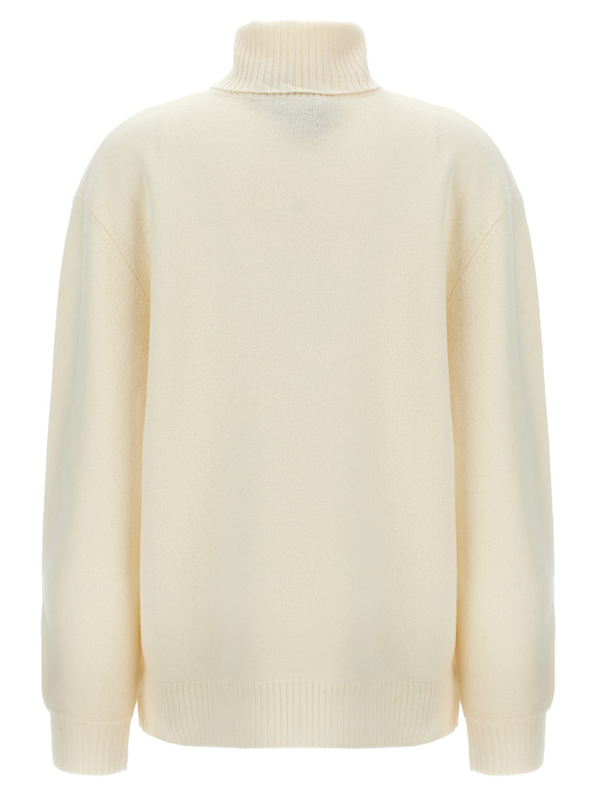 A. P.C. Walter maglione