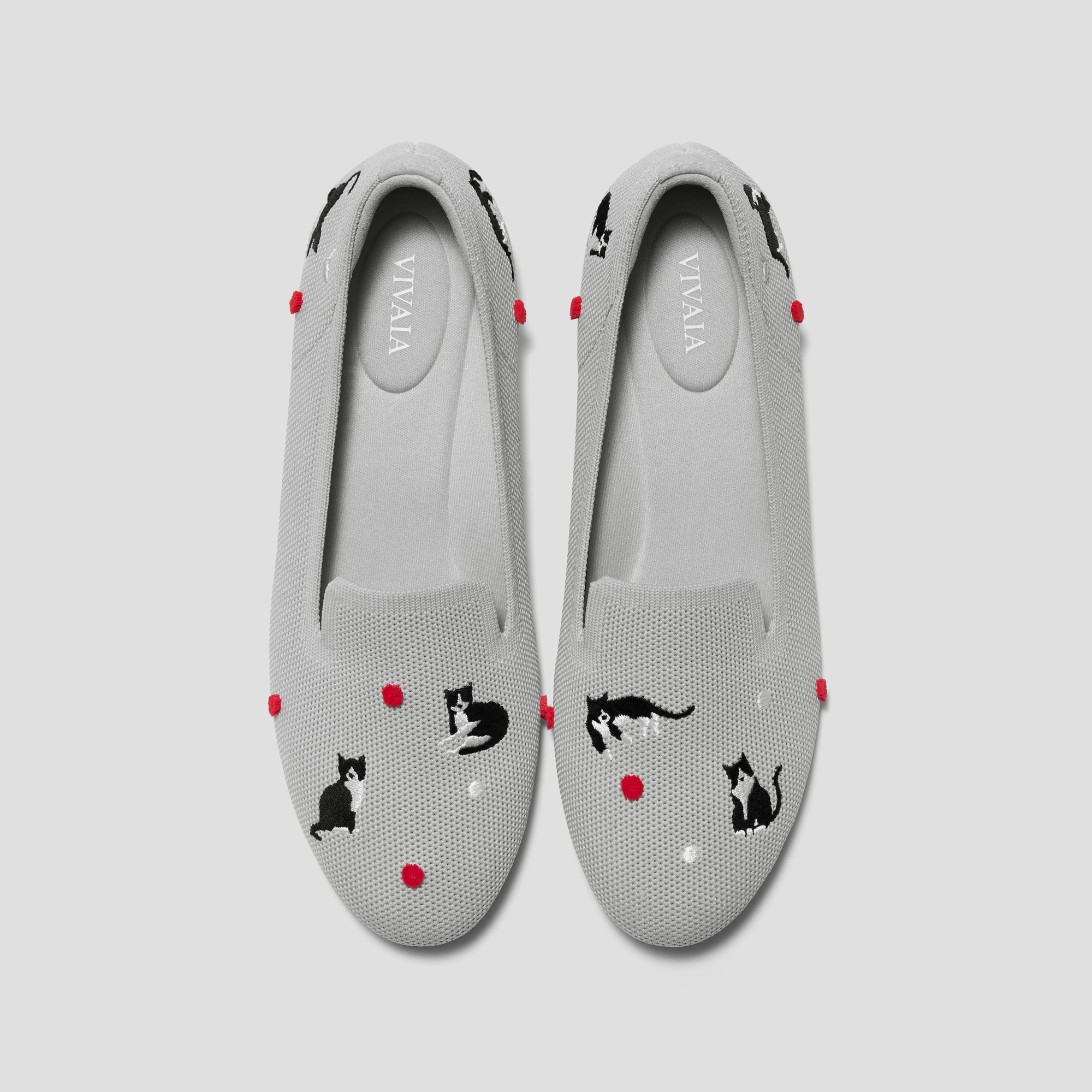 VIVAIA Round-Toe Embroidered Loafers Audrey|OYSTER GREY-TUXEDO CAT