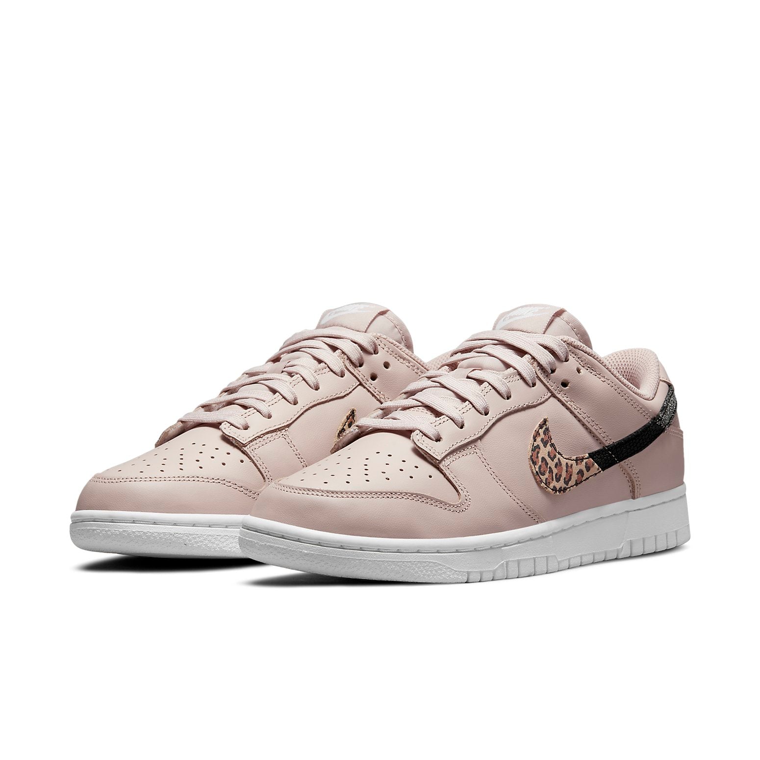 (WMNS) Dunk Low SE 'Primal Pink'