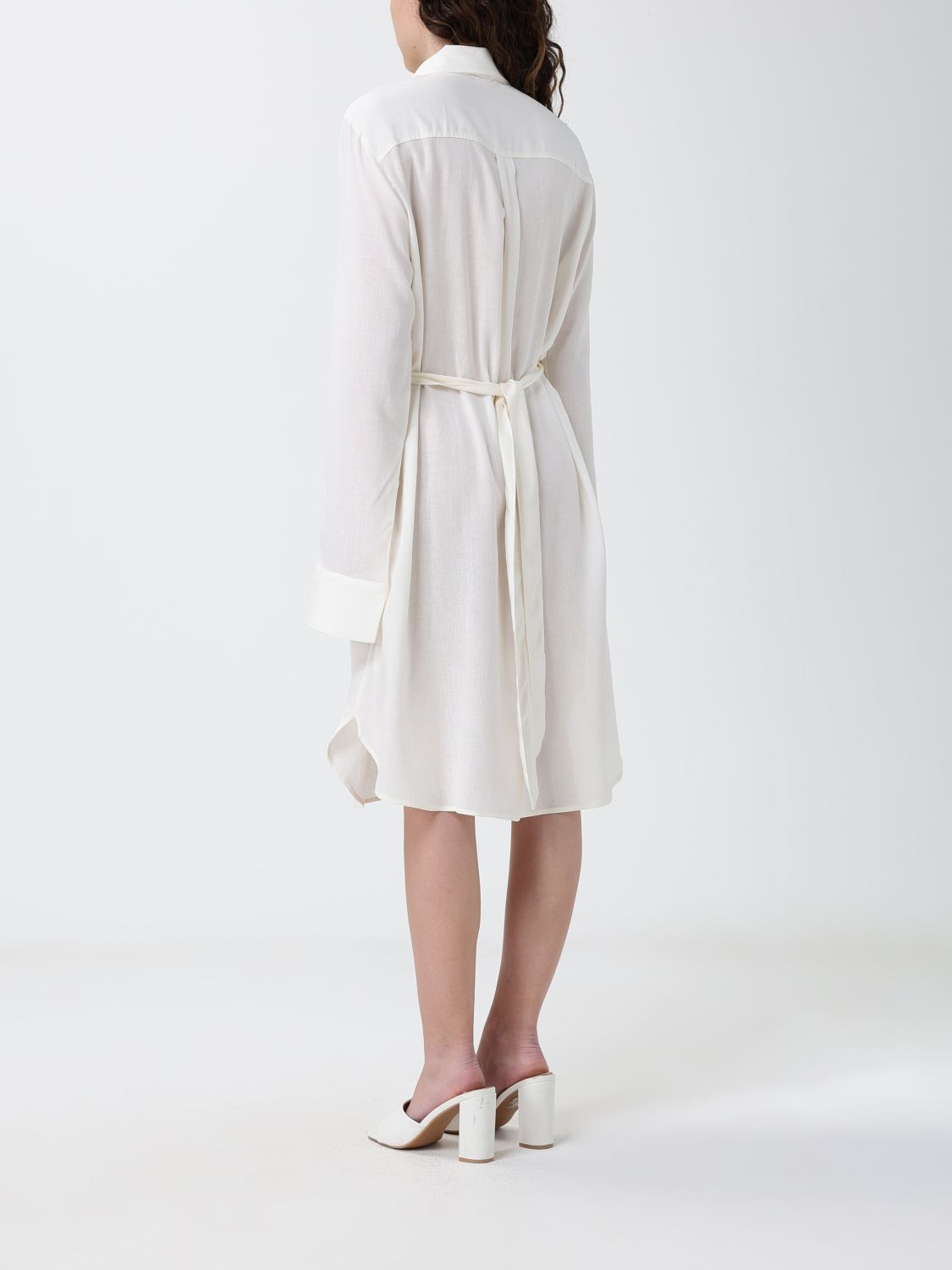 Dress Woman color White