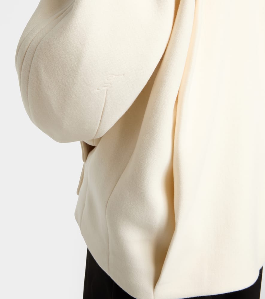 Ovalo virgin wool peacoat