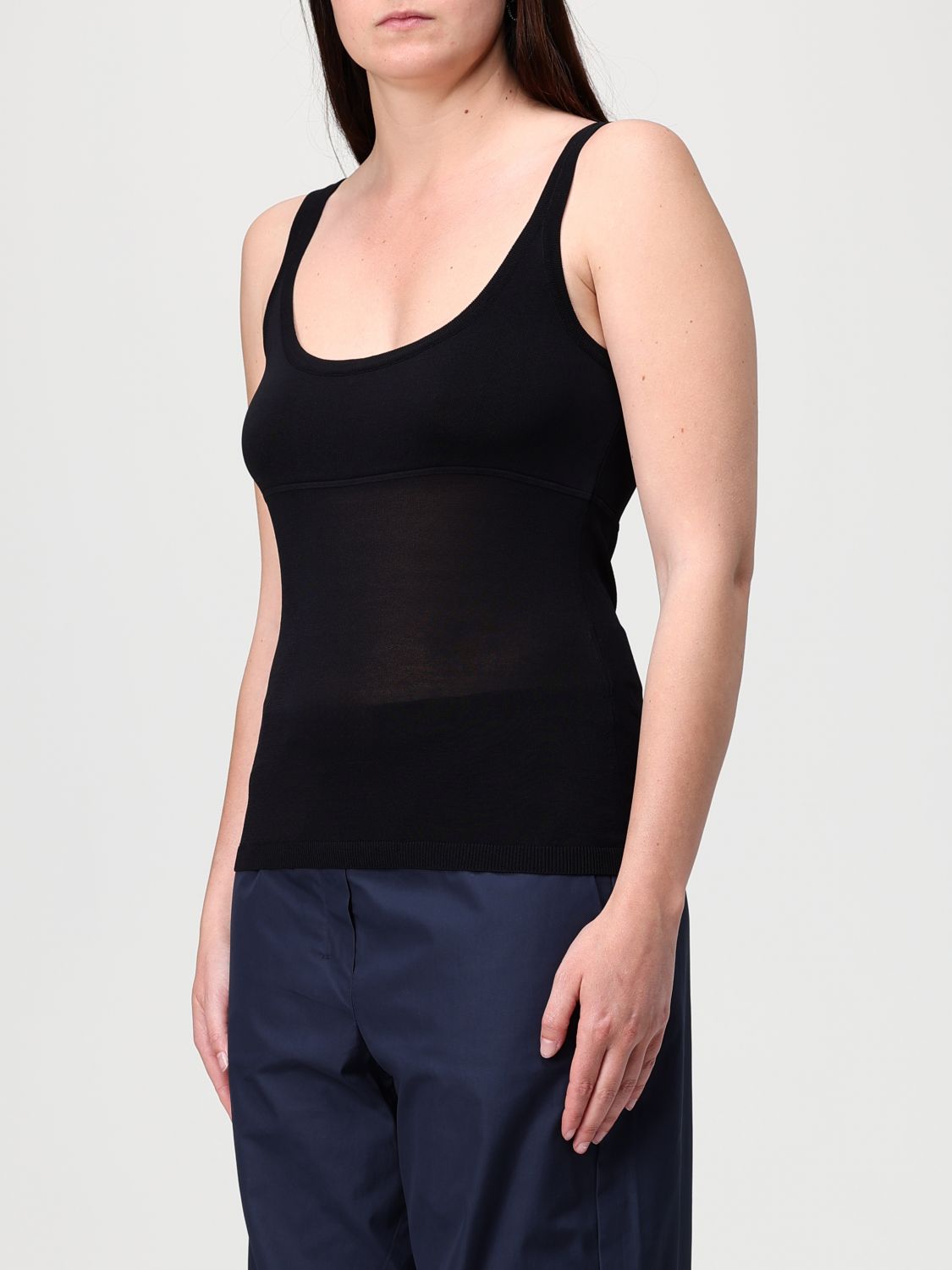 Top Woman color Black