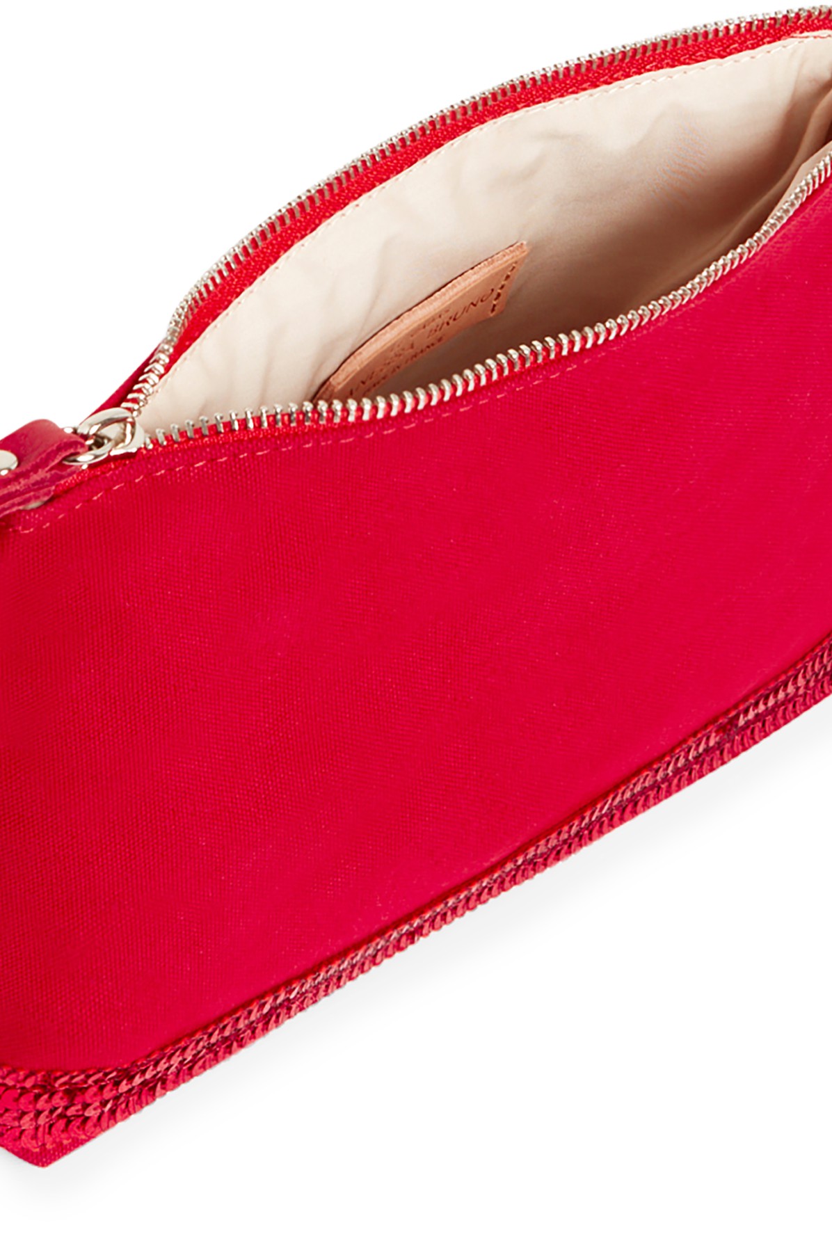 Zipped clutch