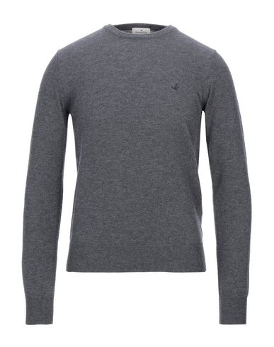 Man Sweater Lead