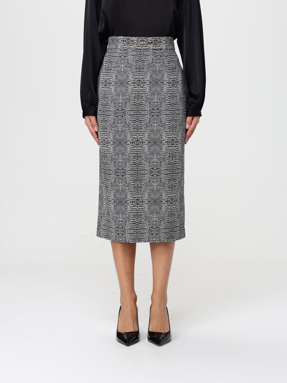 Skirt Woman color Black