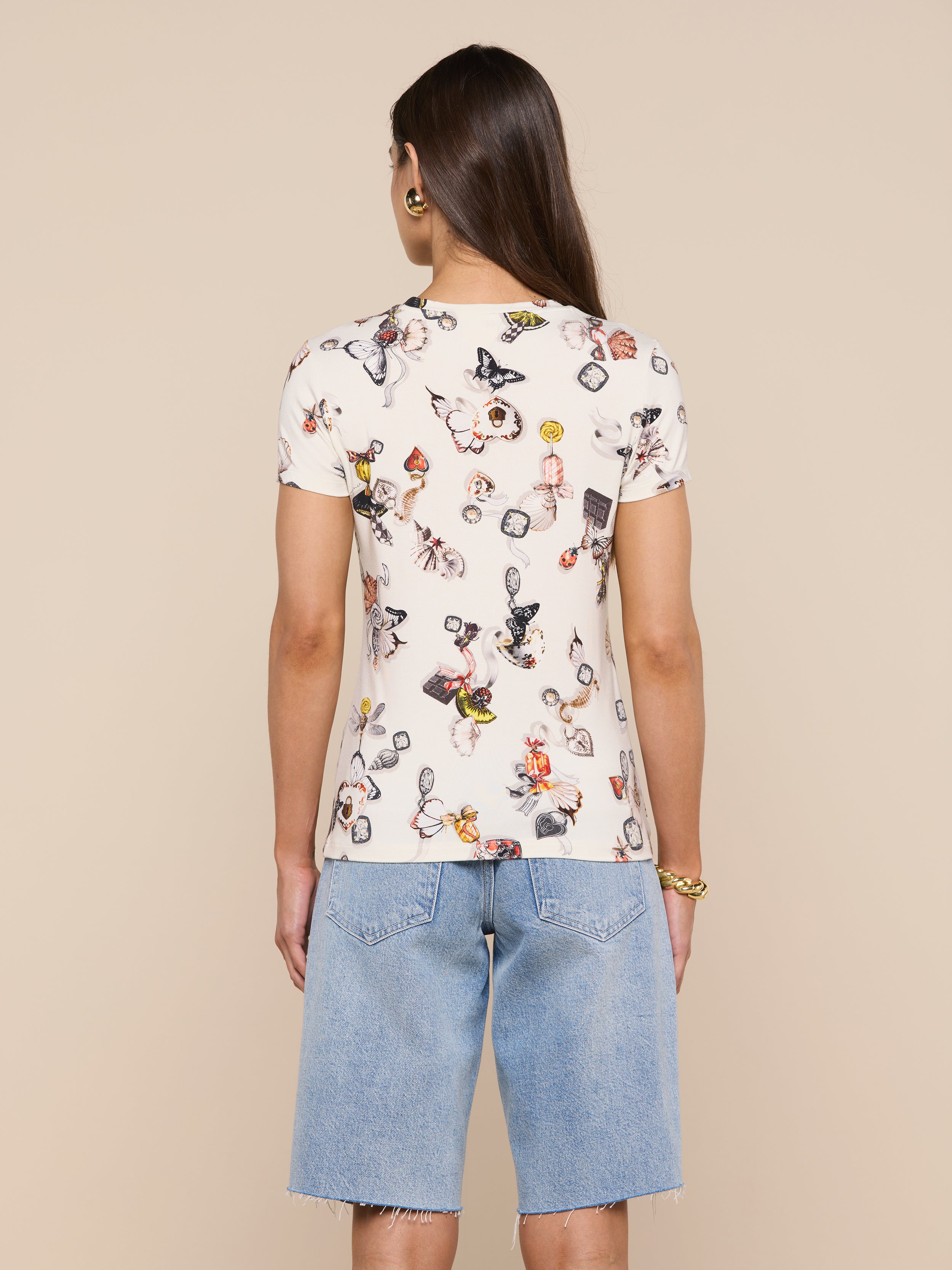 Ressi Fitted T-Shirt In Ecru Multi Lock Butterfly
