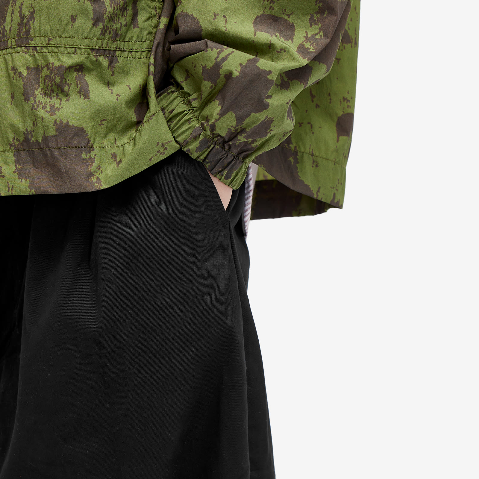 Men's 2 Pleat Chino in Black
