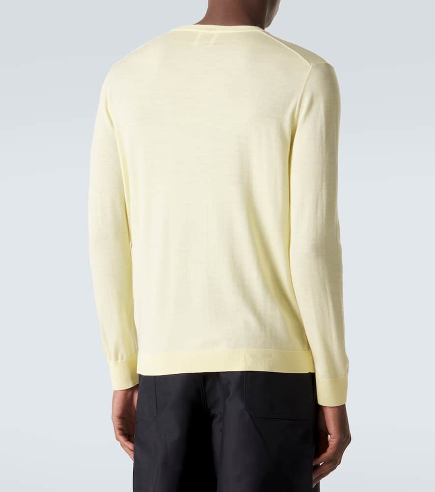 Virgin wool sweater