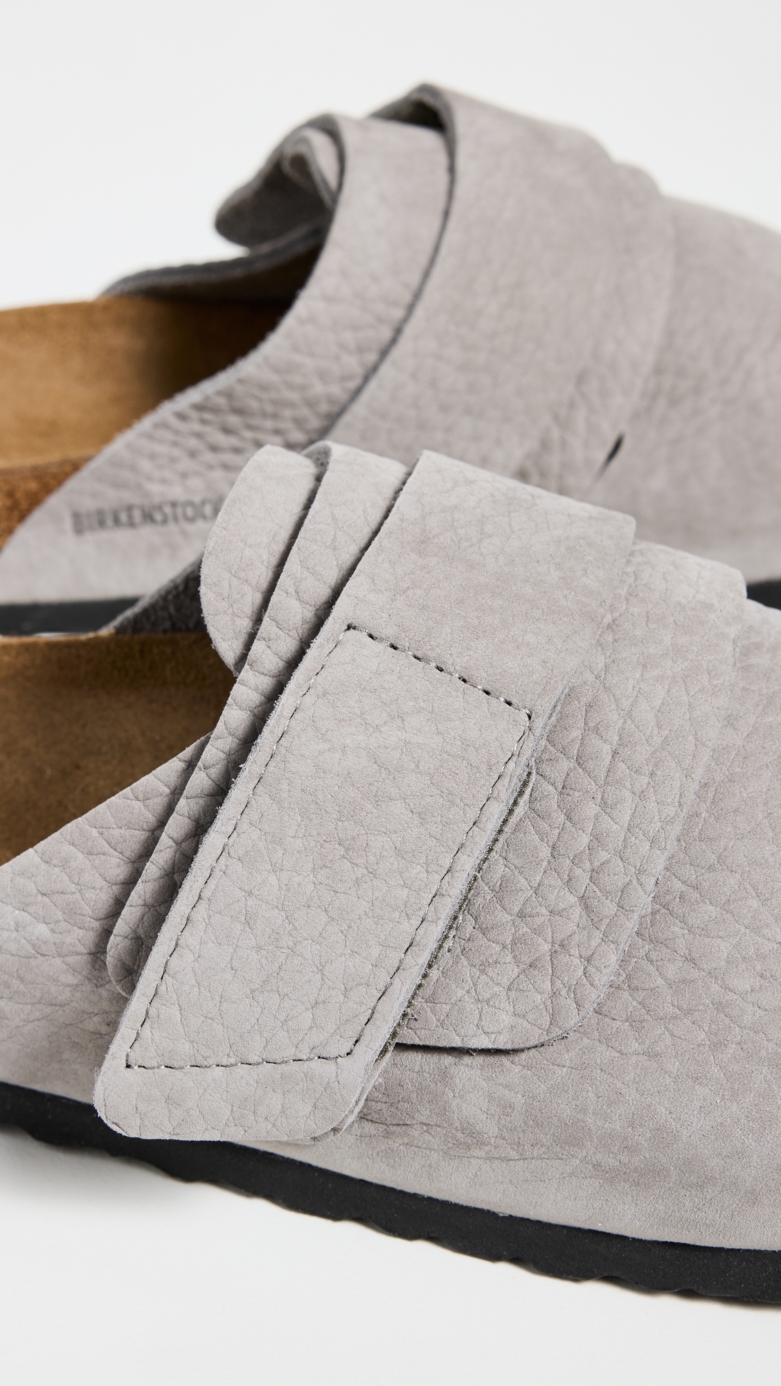 Nagoya Desert Buck Clogs White Grey