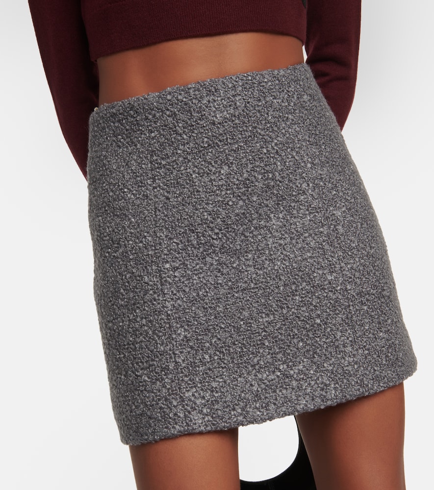 High-rise miniskirt