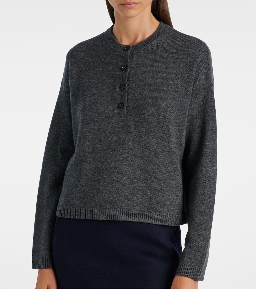 Wool and cashmere sweater