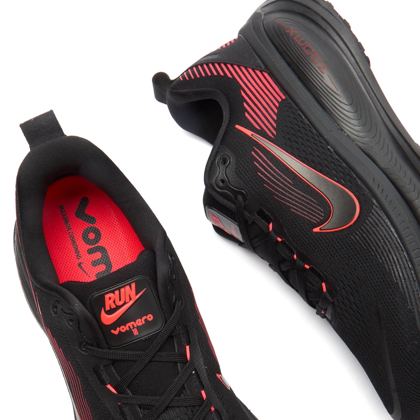 Sneakers Nike Vomero 18 Black/ Black-Bright Crimson-Anthracite
