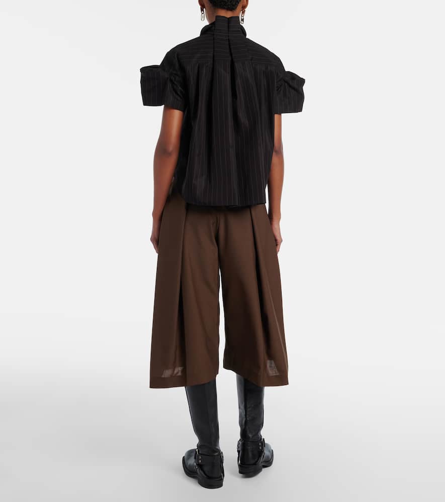Pleated belted shorts