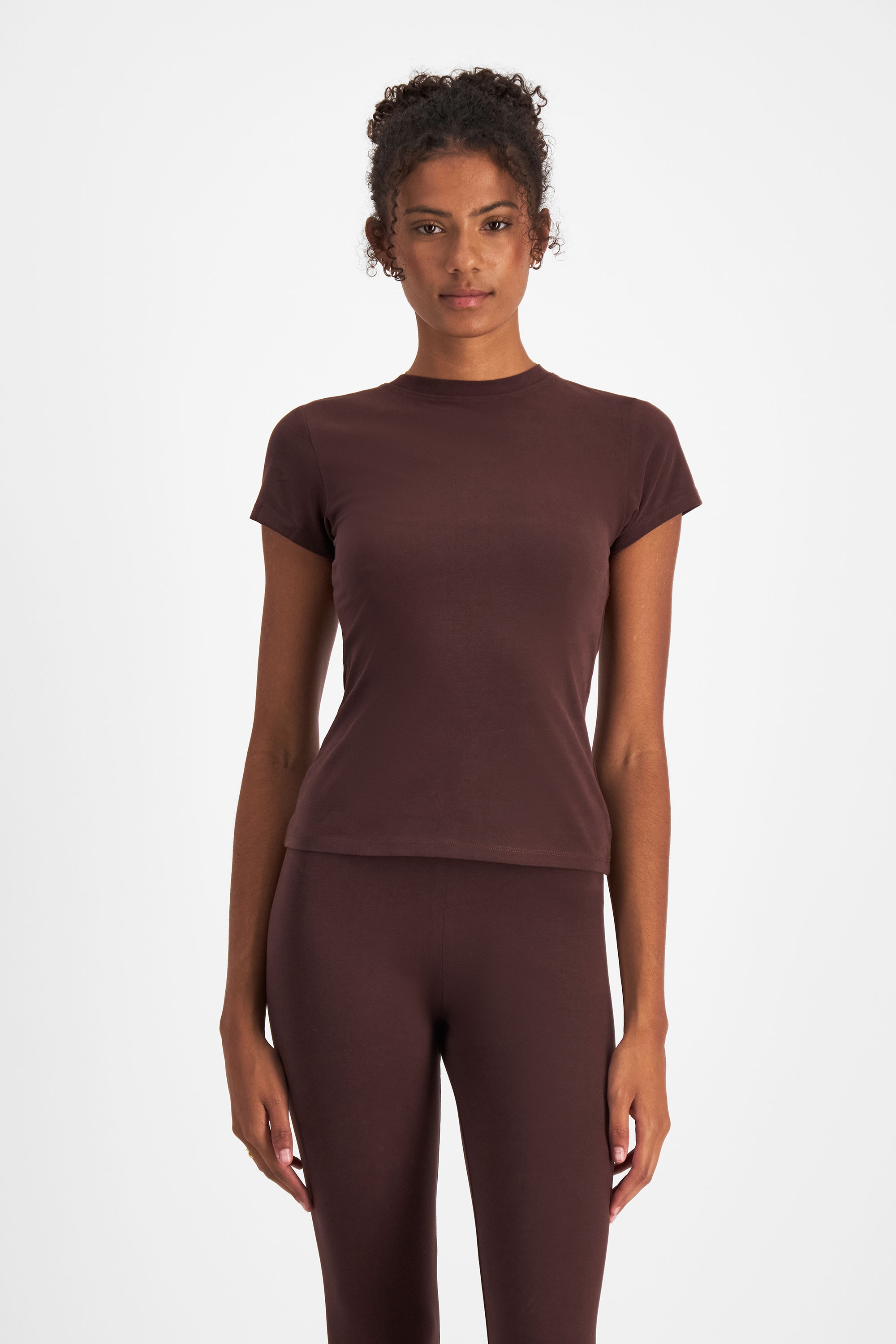 Women's Move Cotton Stretch Tee in Dark Espresso