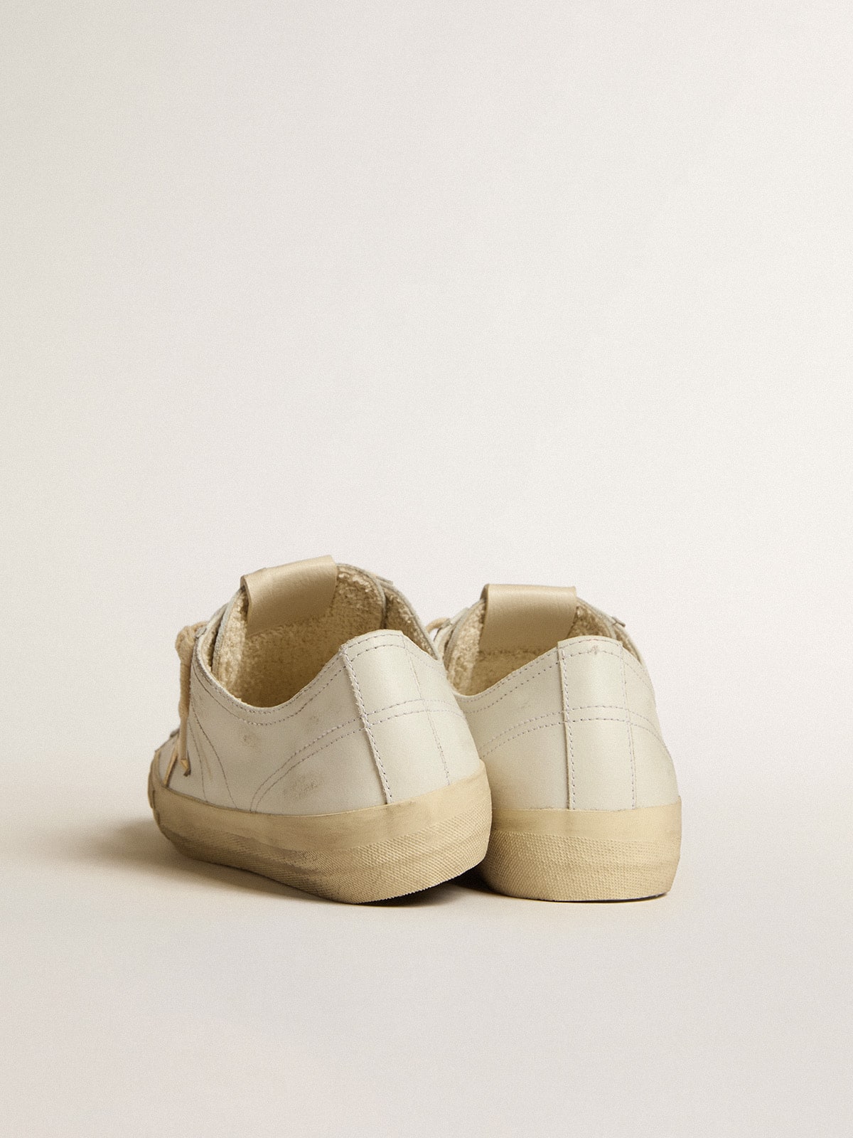 Golden Goose - V-star In White Leather With Gold Metallic Leather Star, Woman