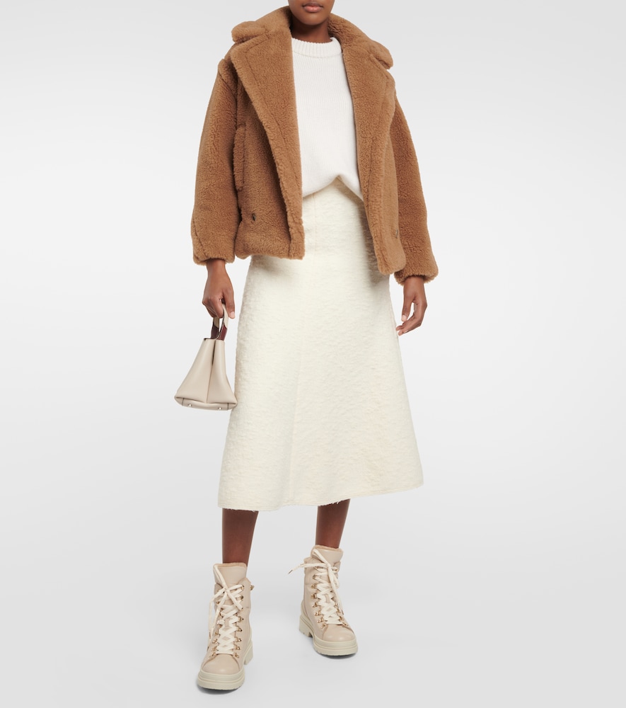 Shearling-lined leather boots