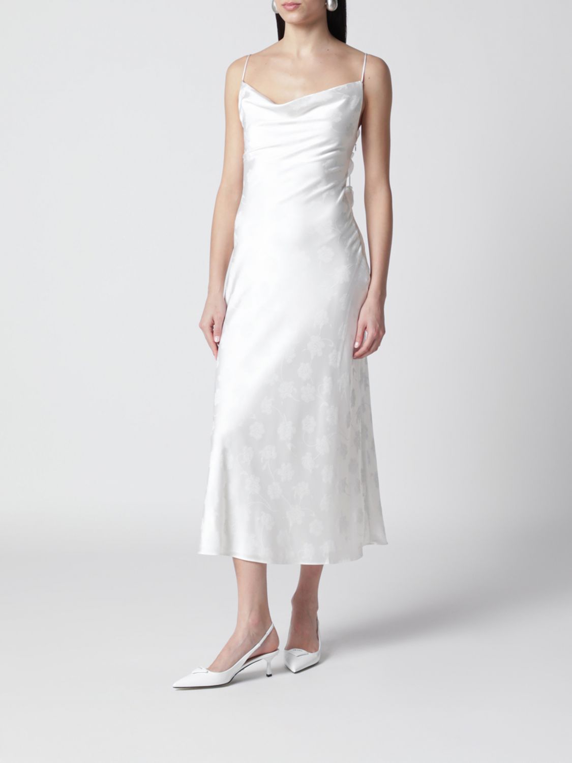 Dress Woman color White