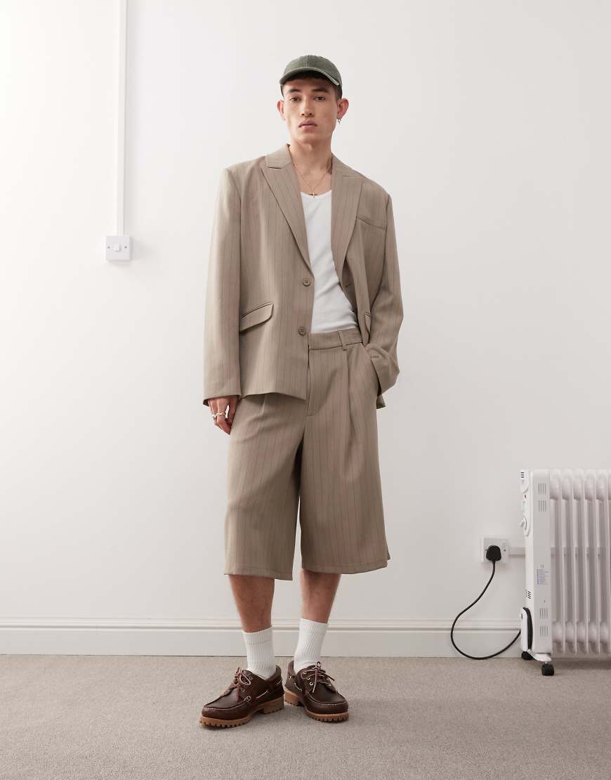 Longline tailored short in beige pinstripe-Grey
