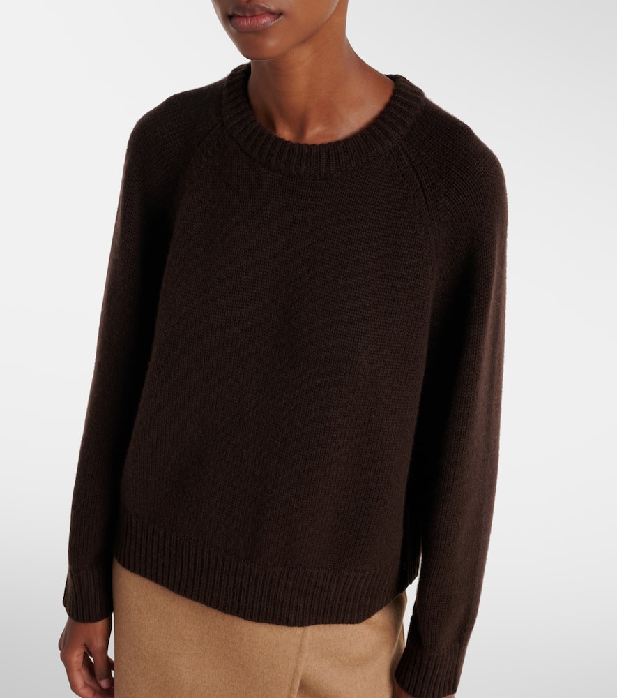 Wool and cashmere sweater