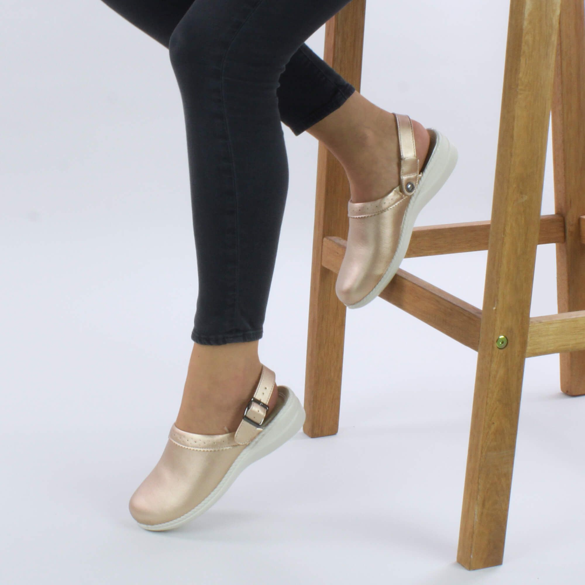 AJVANI Women's Low Wedge Heel Slingback Clogs Faux Leather Mules in Rose Gold