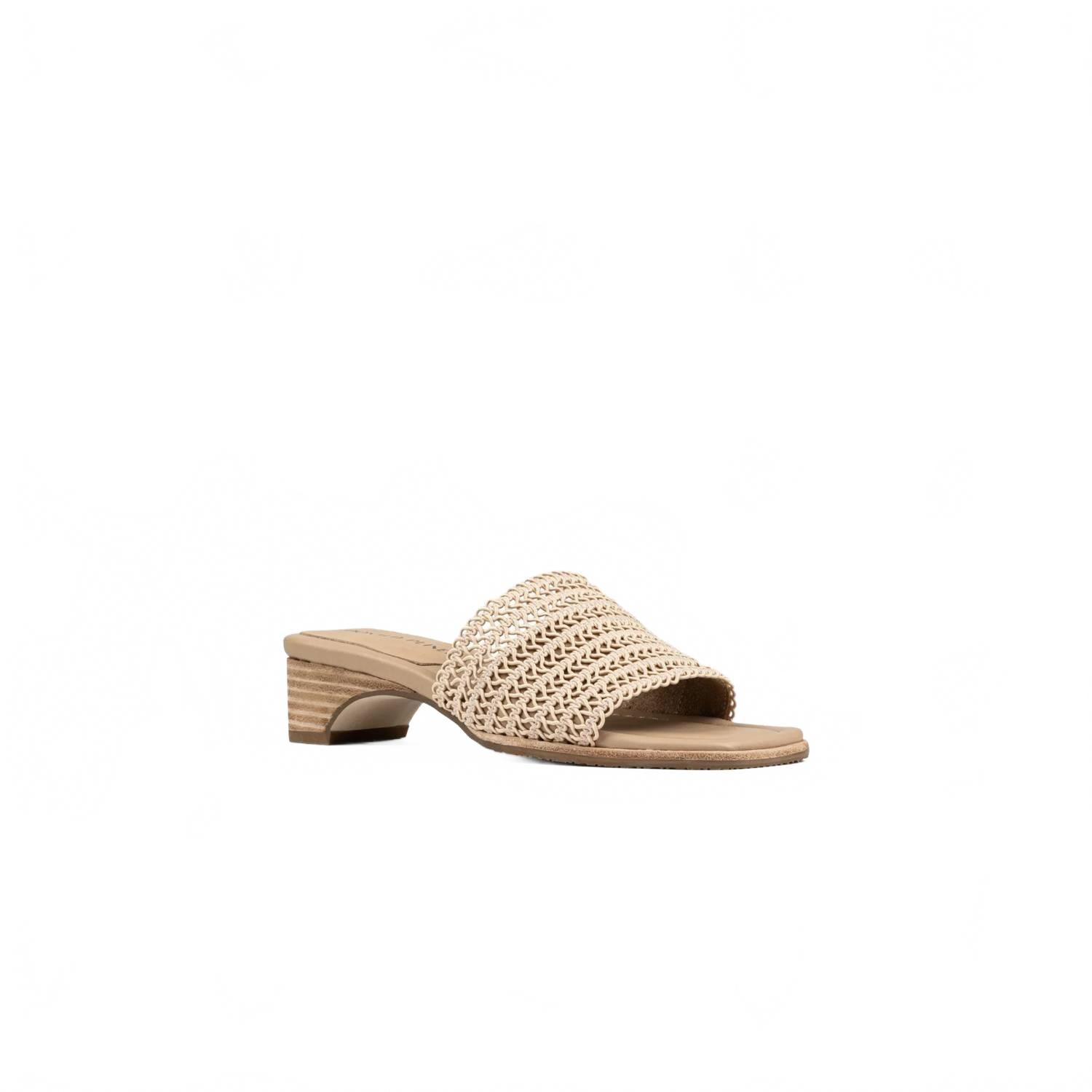 Women's Clodie Sandals In Sand Woven
