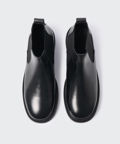 Round Square Low Cut Chelsea Boots