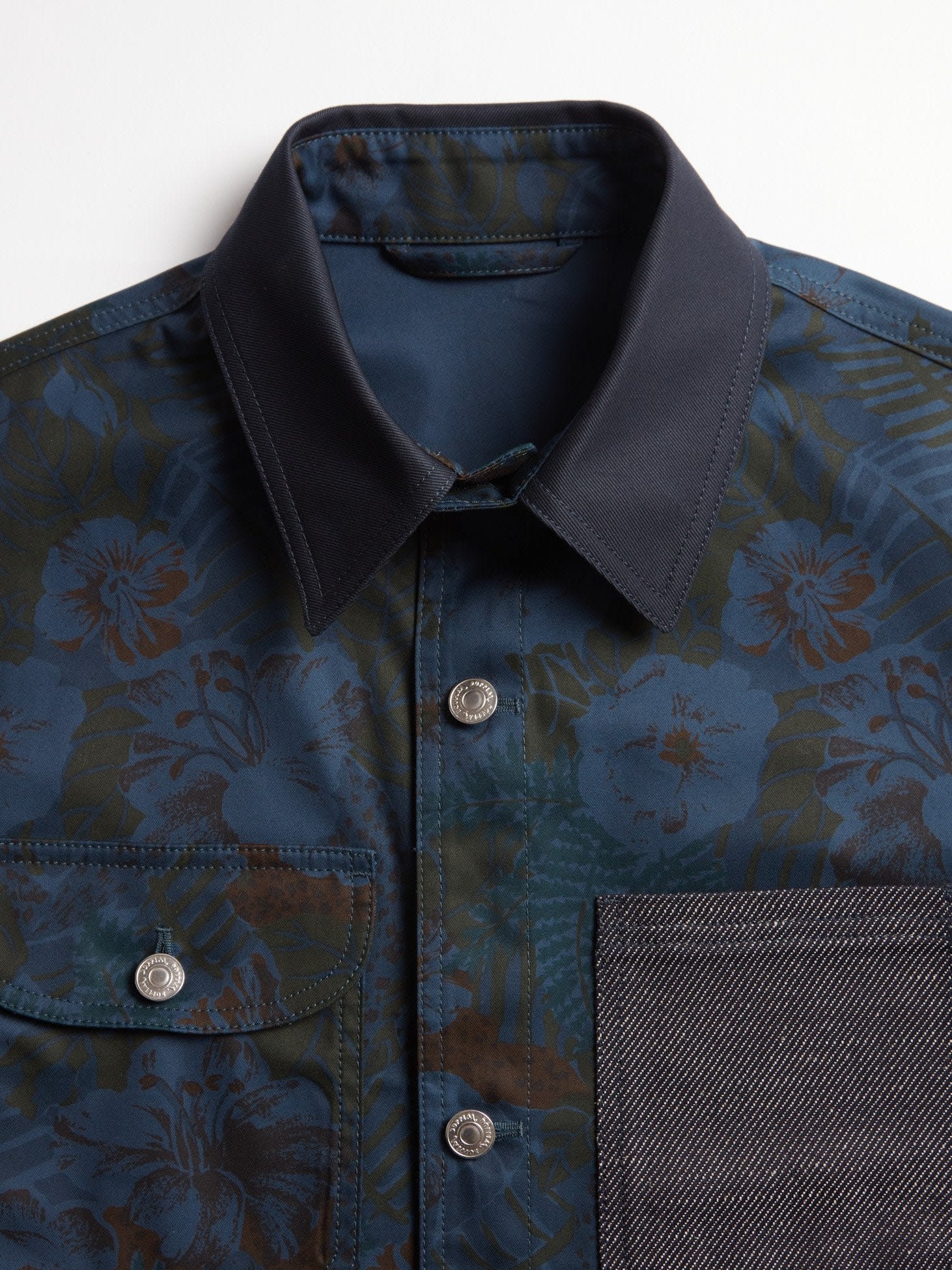Aapice Printed Jacket