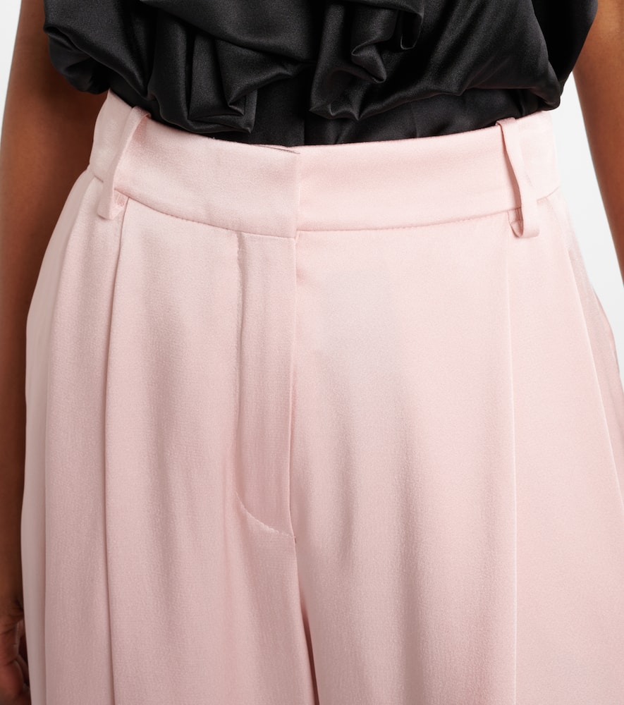 Wide-leg pants