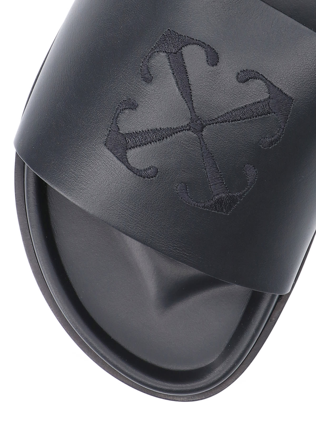 Arrows-motif slides - Black