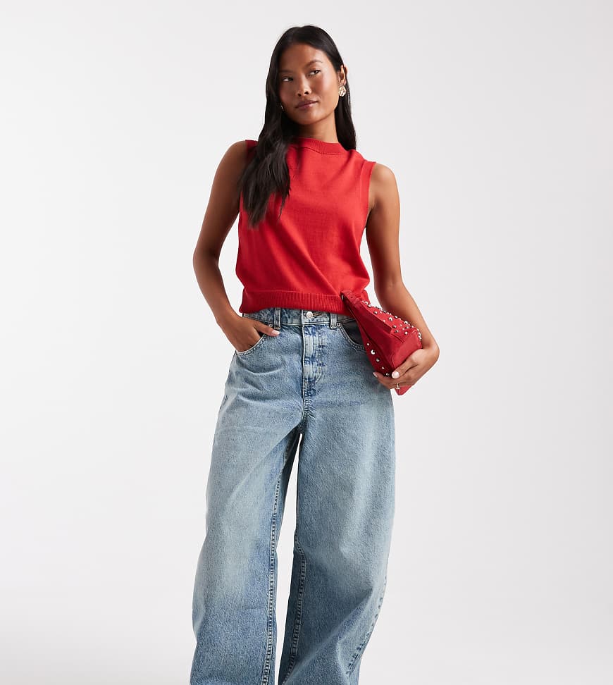 ASOS DESIGN Petite high waisted barrel leg jeans in pale vintage wash-Blue