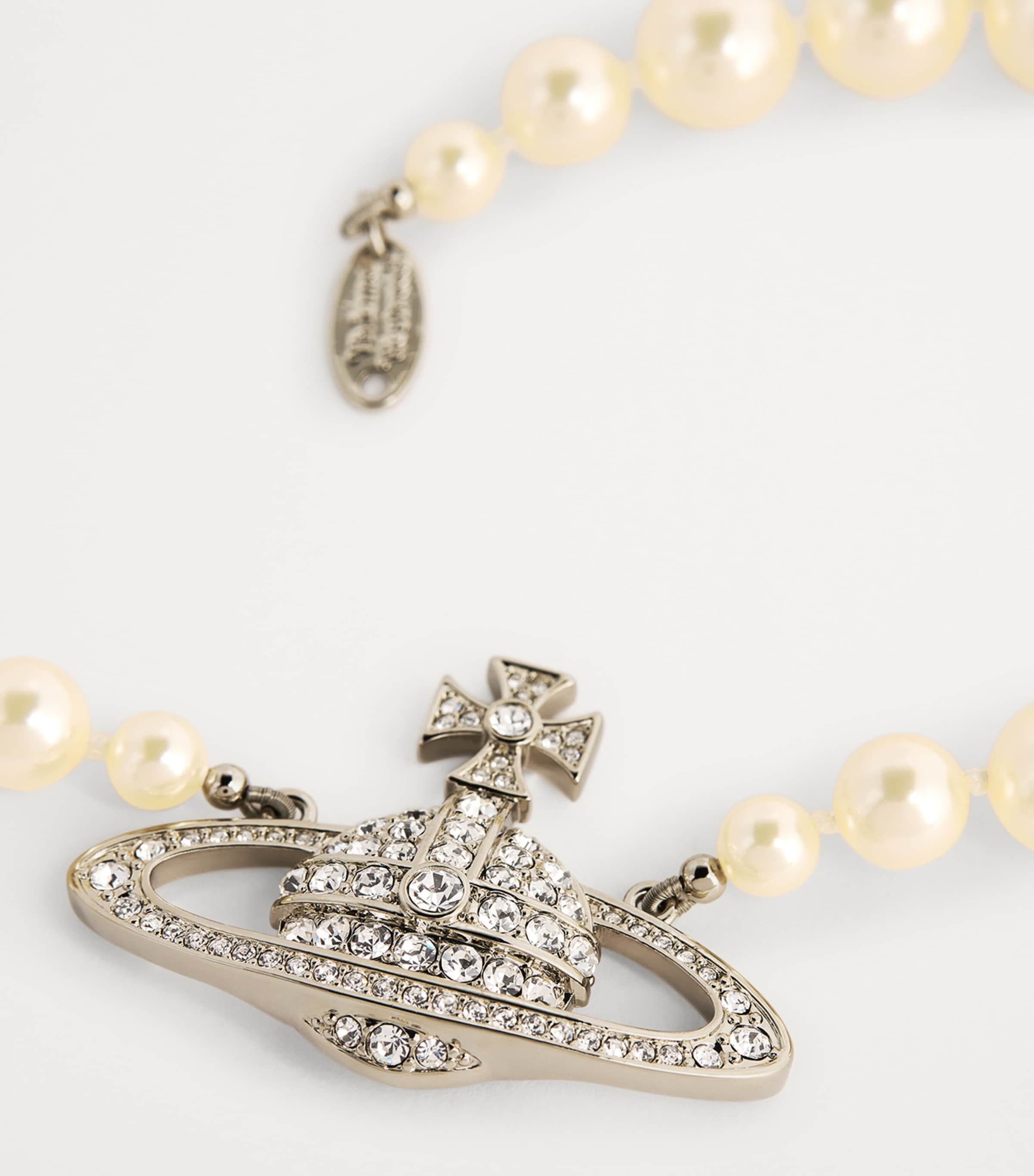 Pearl Bas Relief Choker
