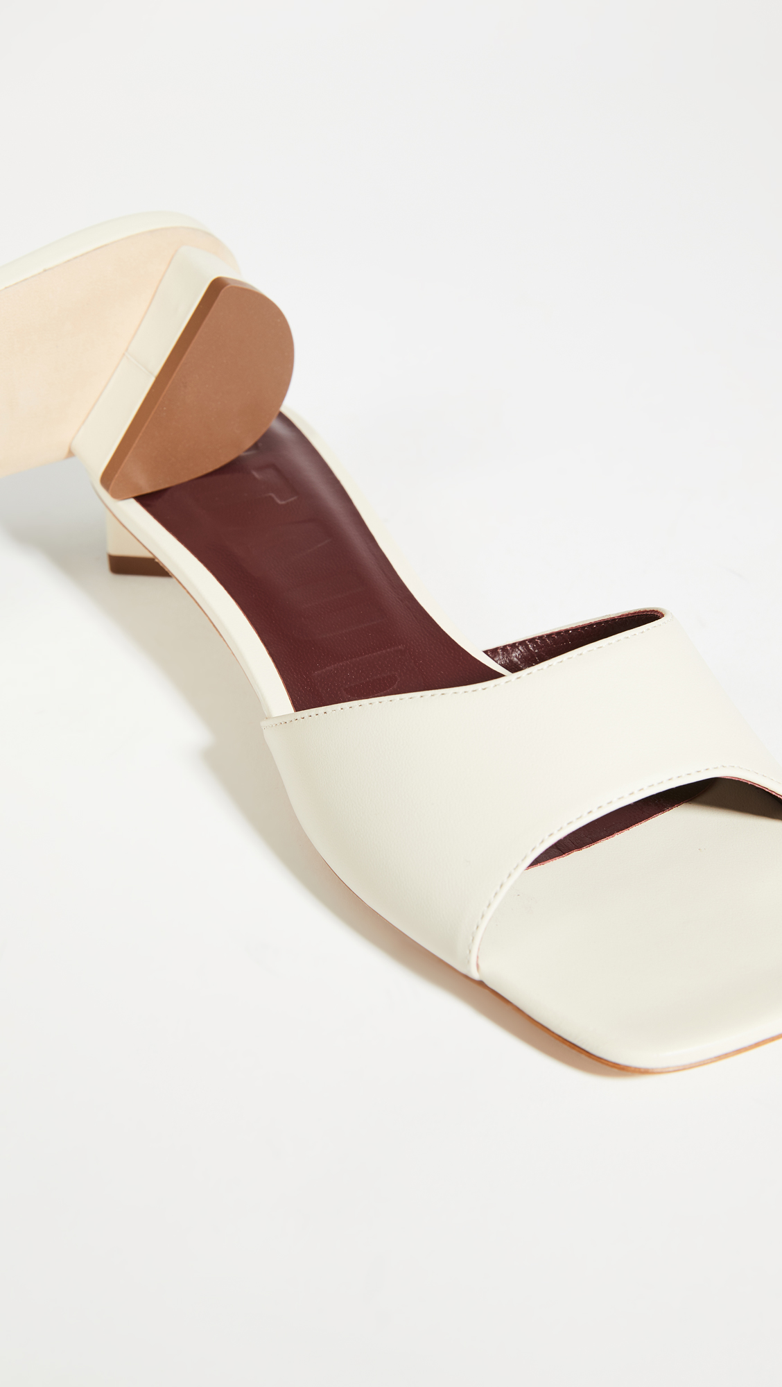 Simone Mules