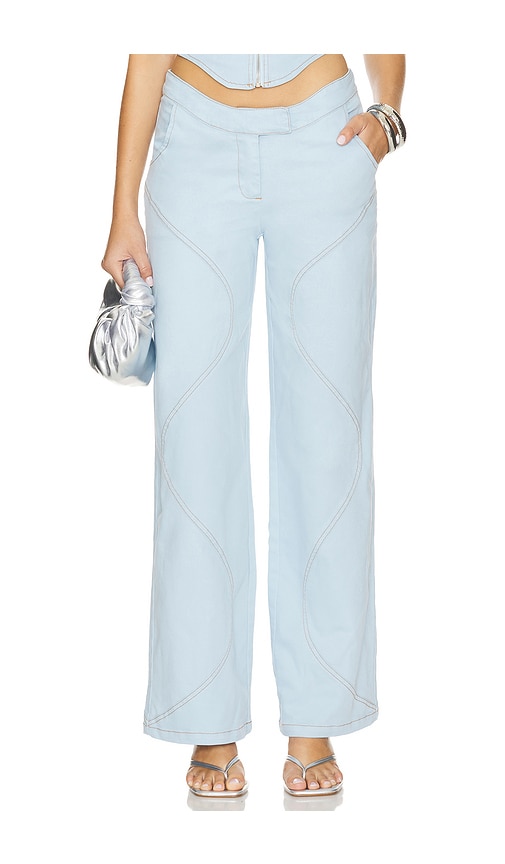 BY.DYLN WEITER SCHNITT RAMONA in Denim-Dark. Größe XS. Also in
