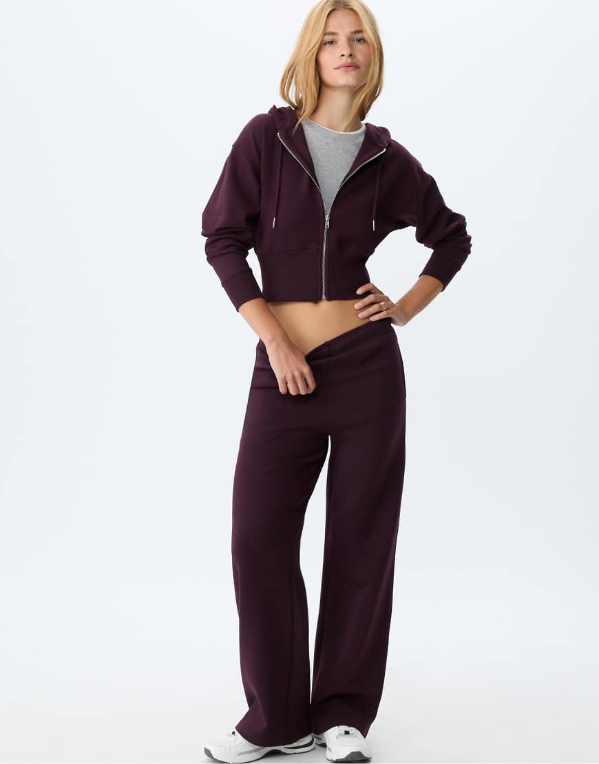 Wide-leg jogger trousers in purple